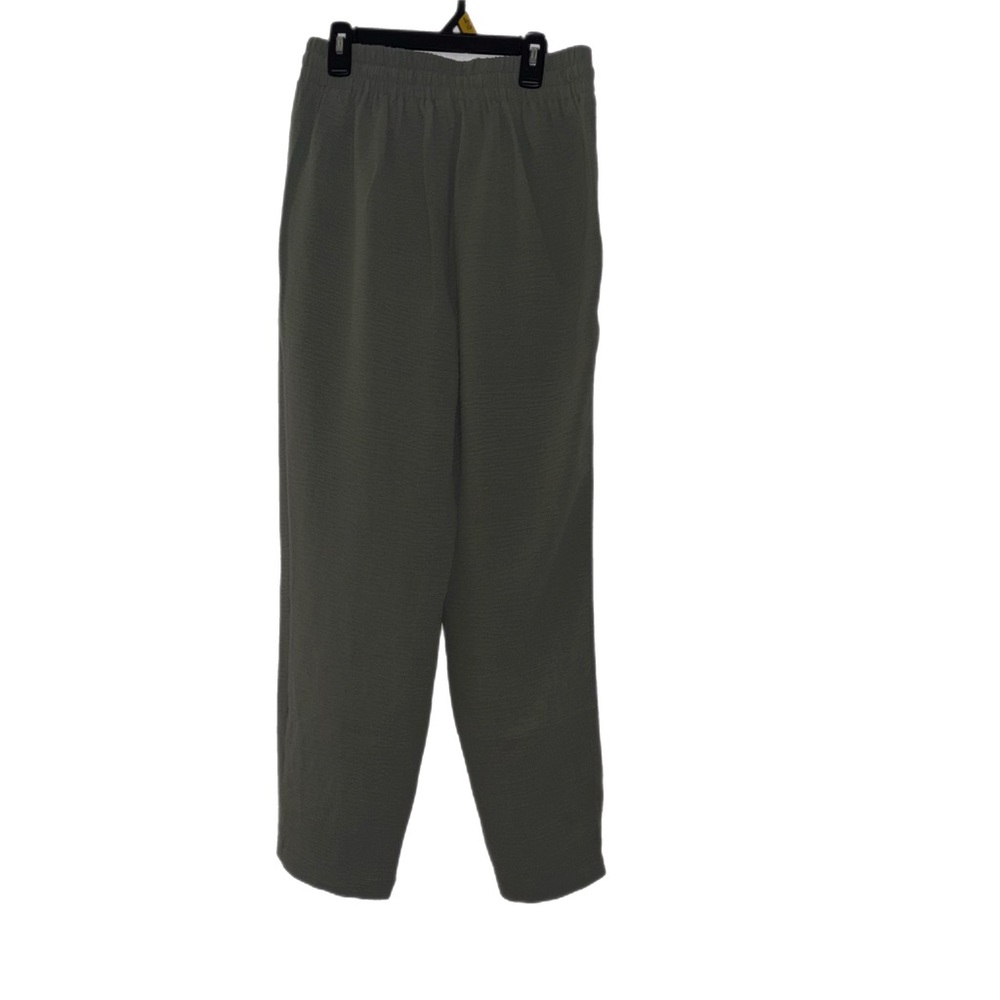 Madeline Jones light weight casual pants with draw string and pockets - Picture 3 of 9